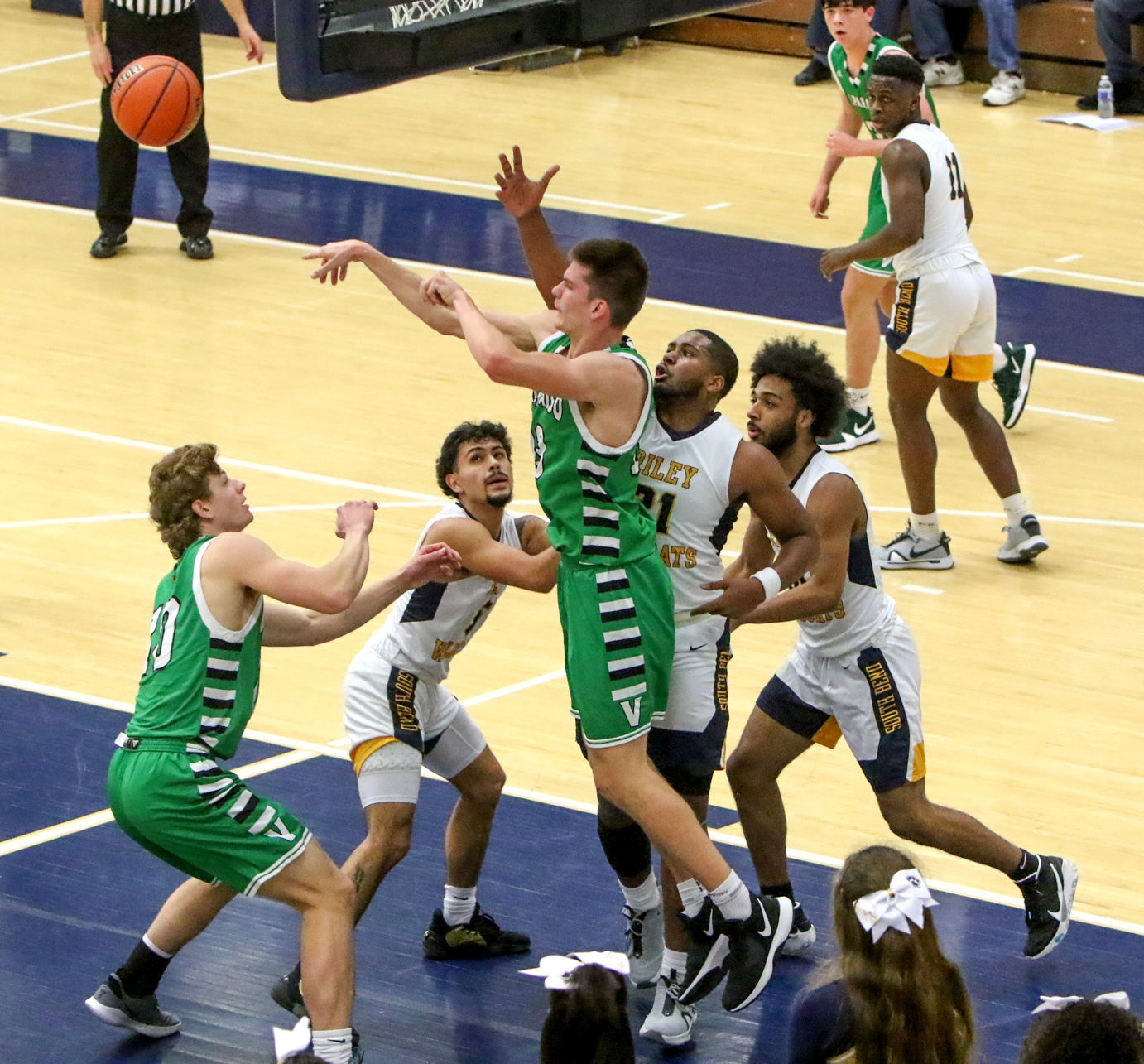 Valpo/SB Riley, boy's basketball regionals